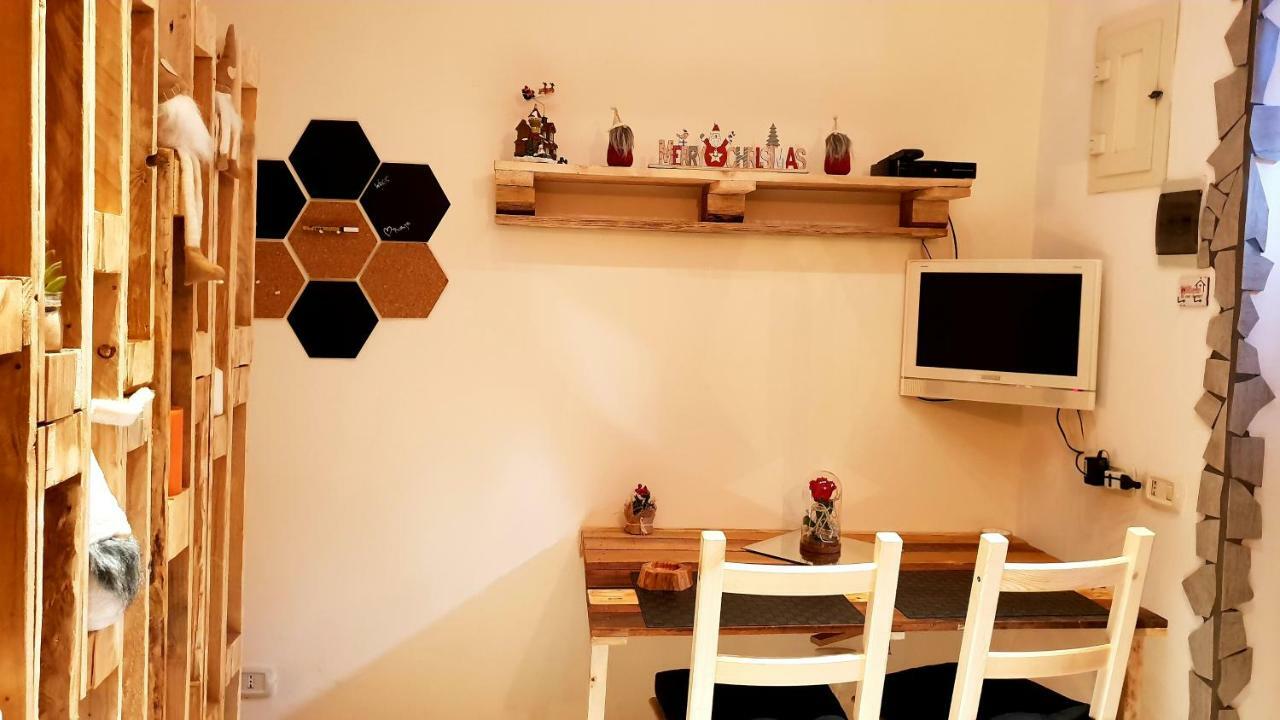Appartement La Casa Del Rosariello à Naples Extérieur photo